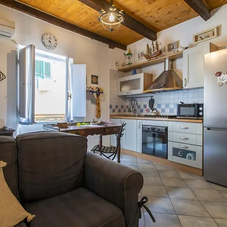 Cozy Nest In Appartement Alghero